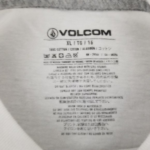 Volcom Shirt Mens Medium White Short Sleeve Crew Neck Casual Camouflage Logo - Picture 6 of 9